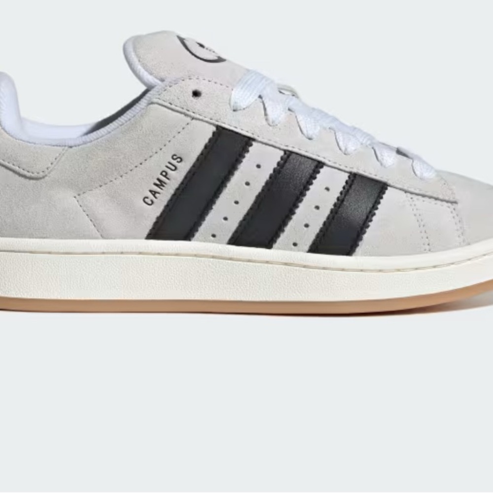 Adidas Campus OOS Shoes in Light Gray and Black. Size 6.